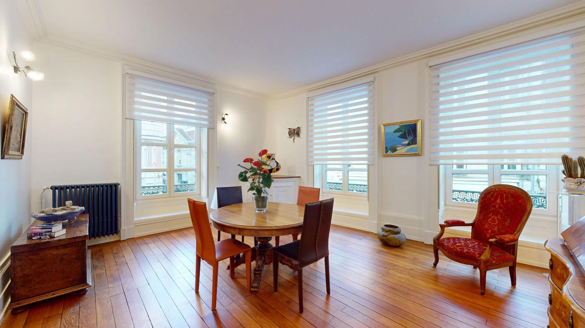 Appartement à vendre, 142m², Besançon