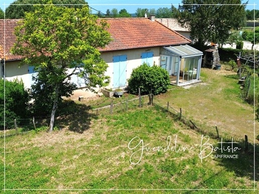 For sale near Bergerac Single storey 93m² with outbuilding - Land 1847m²