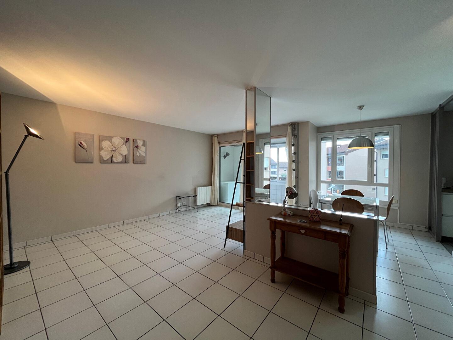 Maison à louer, 77m², Annecy