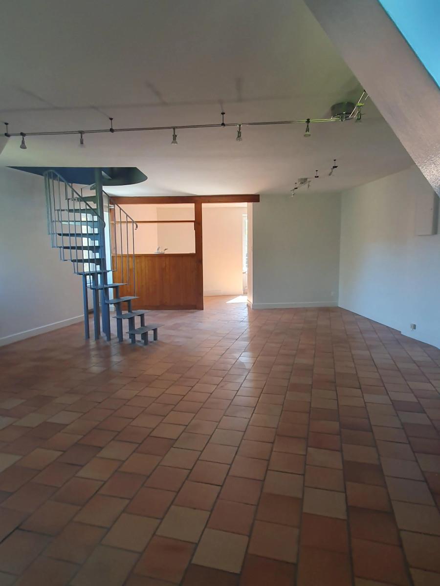 Appartement à louer, 72m², Sarlat-la-Canéda