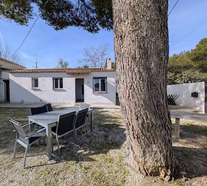 Maison à vendre, 50m², Saint-Mitre-les-Remparts
