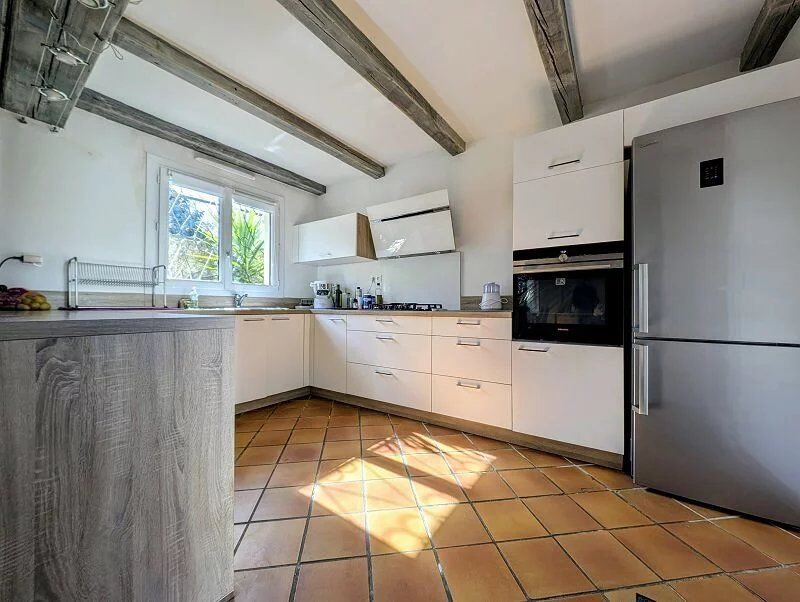 Maison à vendre, 105m², Saint-Mitre-les-Remparts