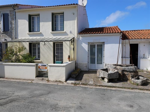 House F6