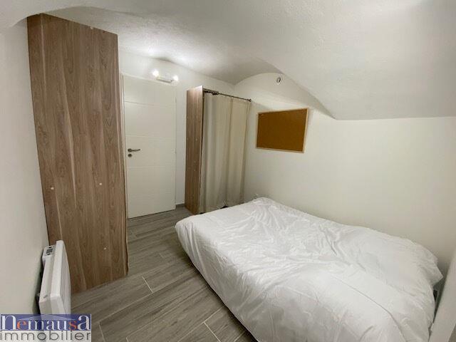 Appartement à louer, 30m², Nîmes