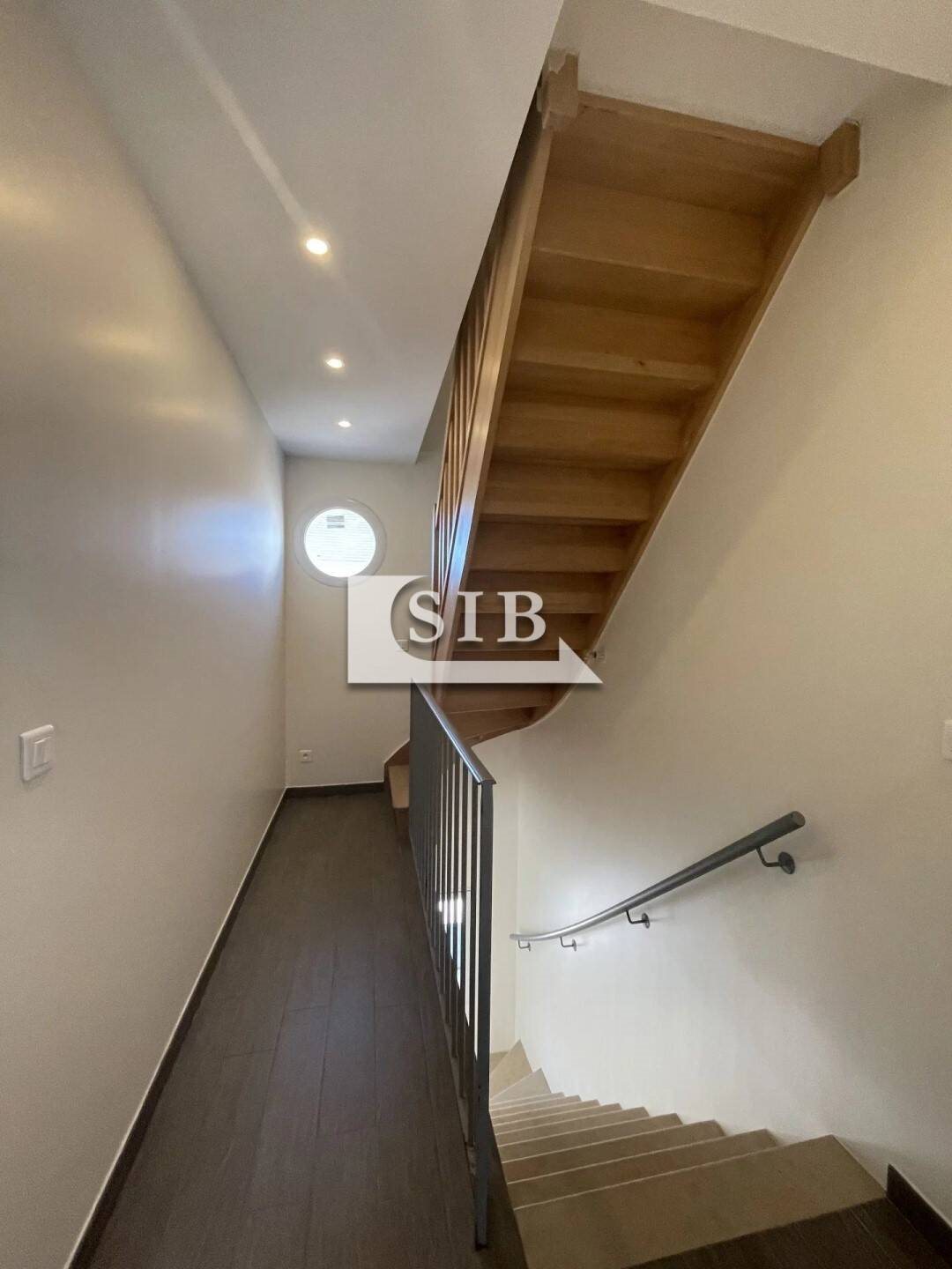 Maison à louer, 76m², La Ville-du-Bois