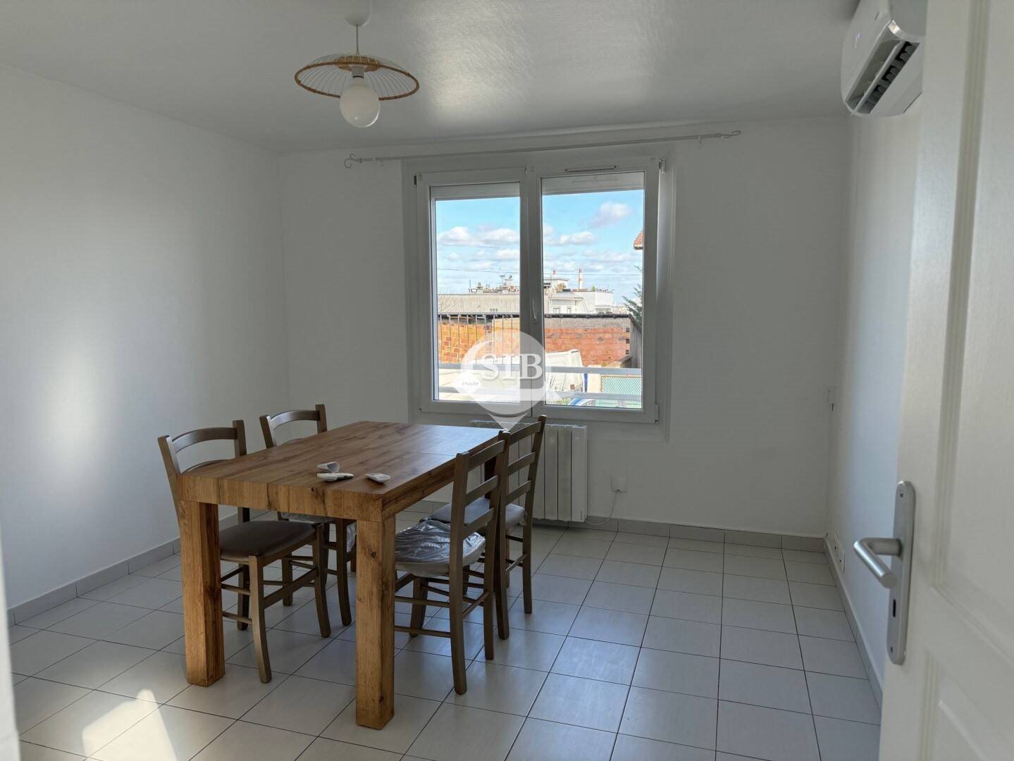 Maison à louer, 37m², Vitry-sur-Seine