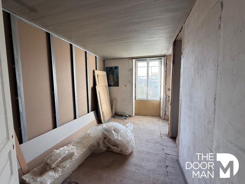 Maison à vendre, 180m², La Rochénard