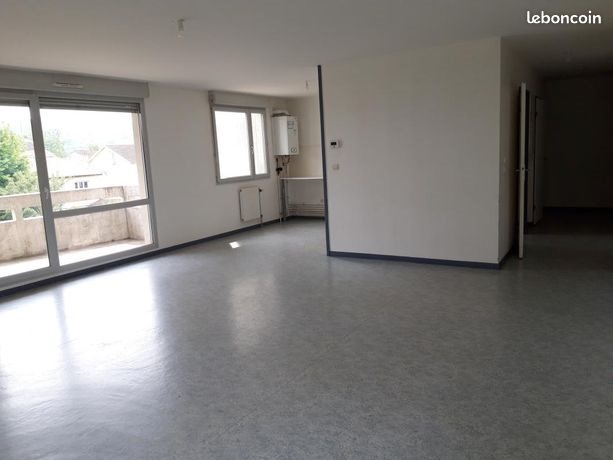 Appartement à louer, 82m², Neuves-Maisons