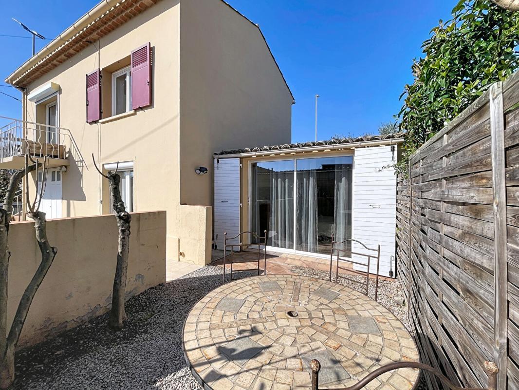 Appartement à louer, 49m², Le Luc