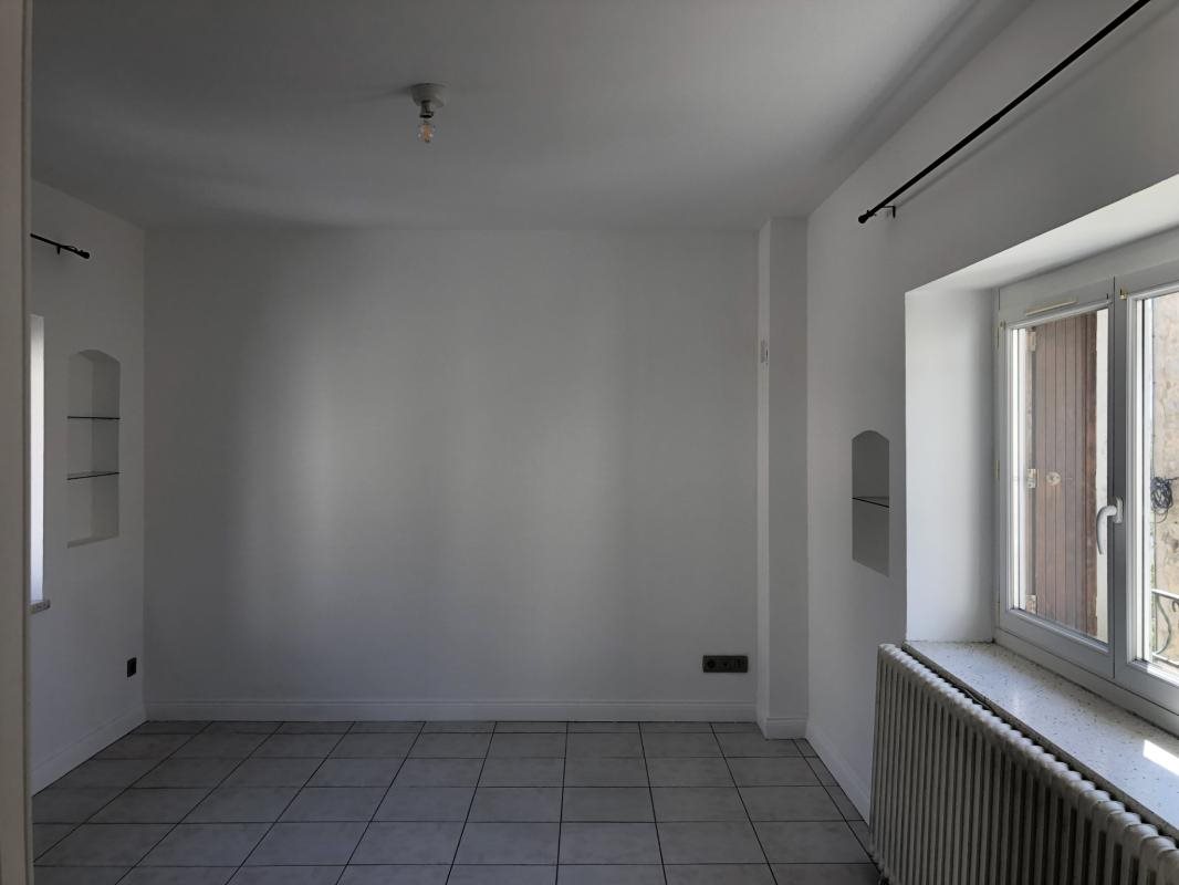 Maison à louer, 57m², Pezens