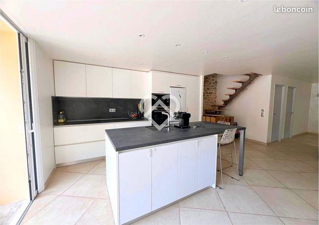 Maison à louer, 130m², Cournonsec