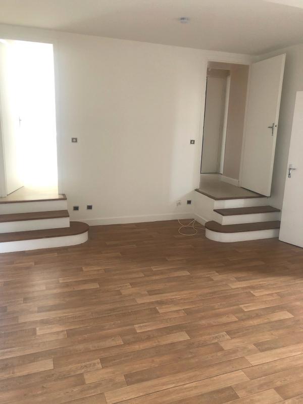 Appartement à louer, 45m², Rosnay