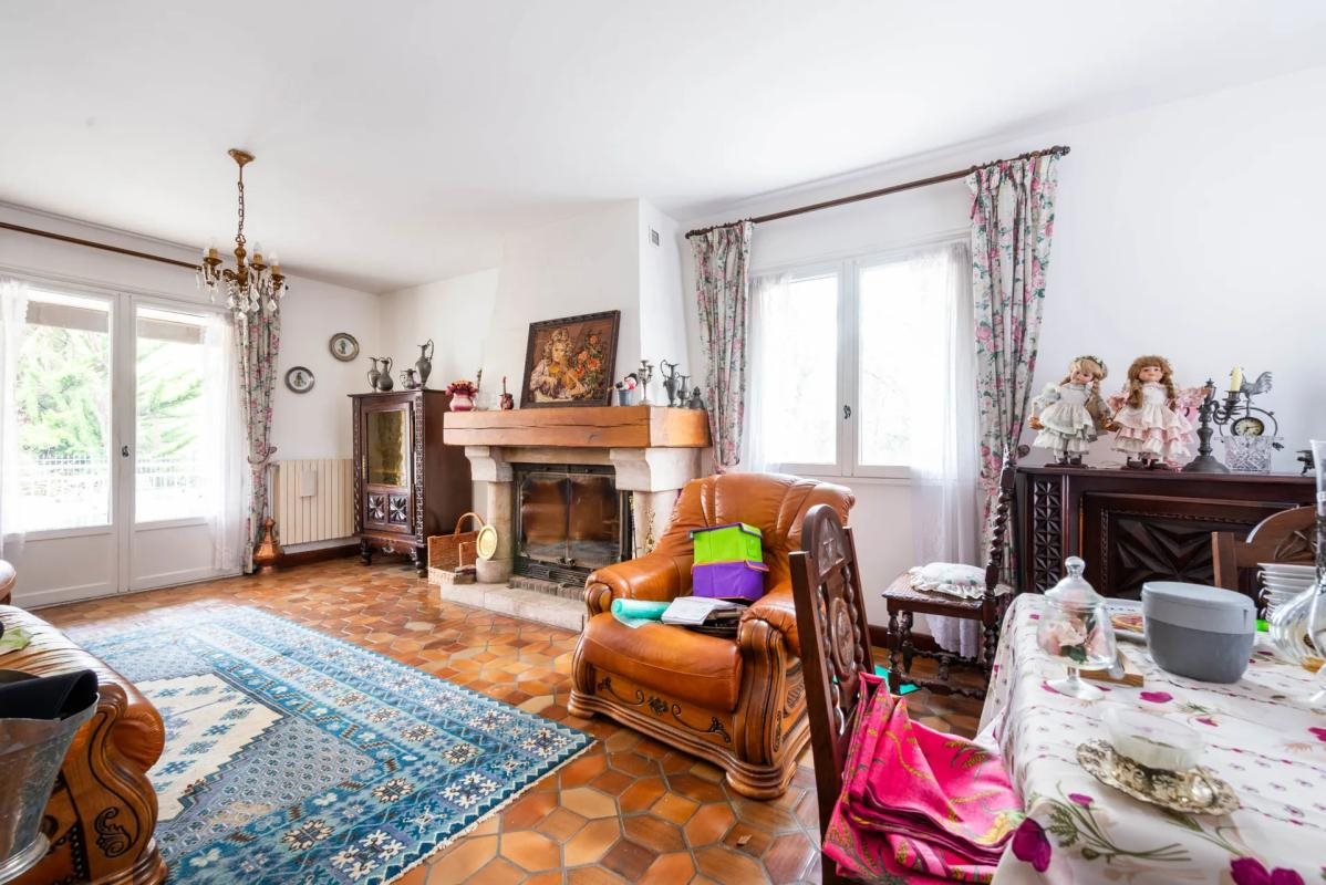 Maison à vendre, 215m², Le Mesnil-Saint-Denis