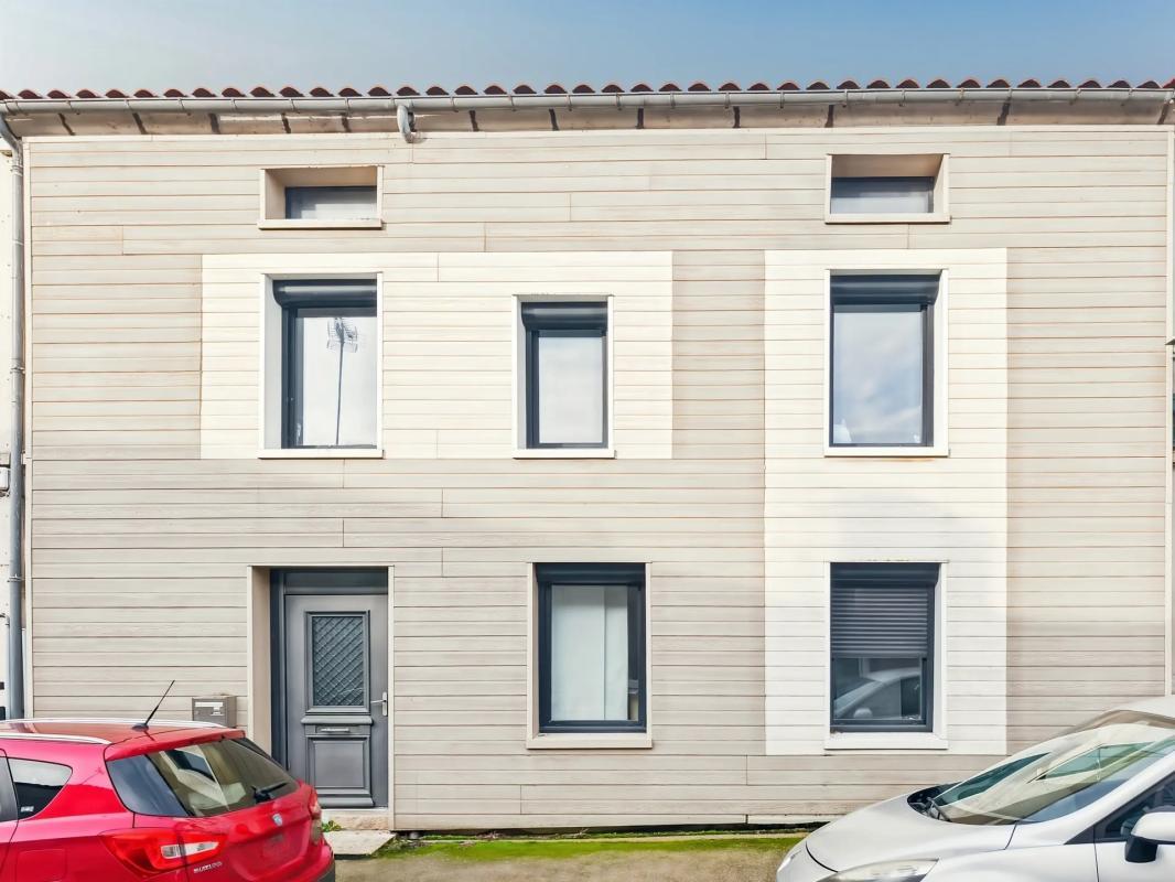 Maison à vendre, 180m², Saint-Amand-sur-Sèvre
