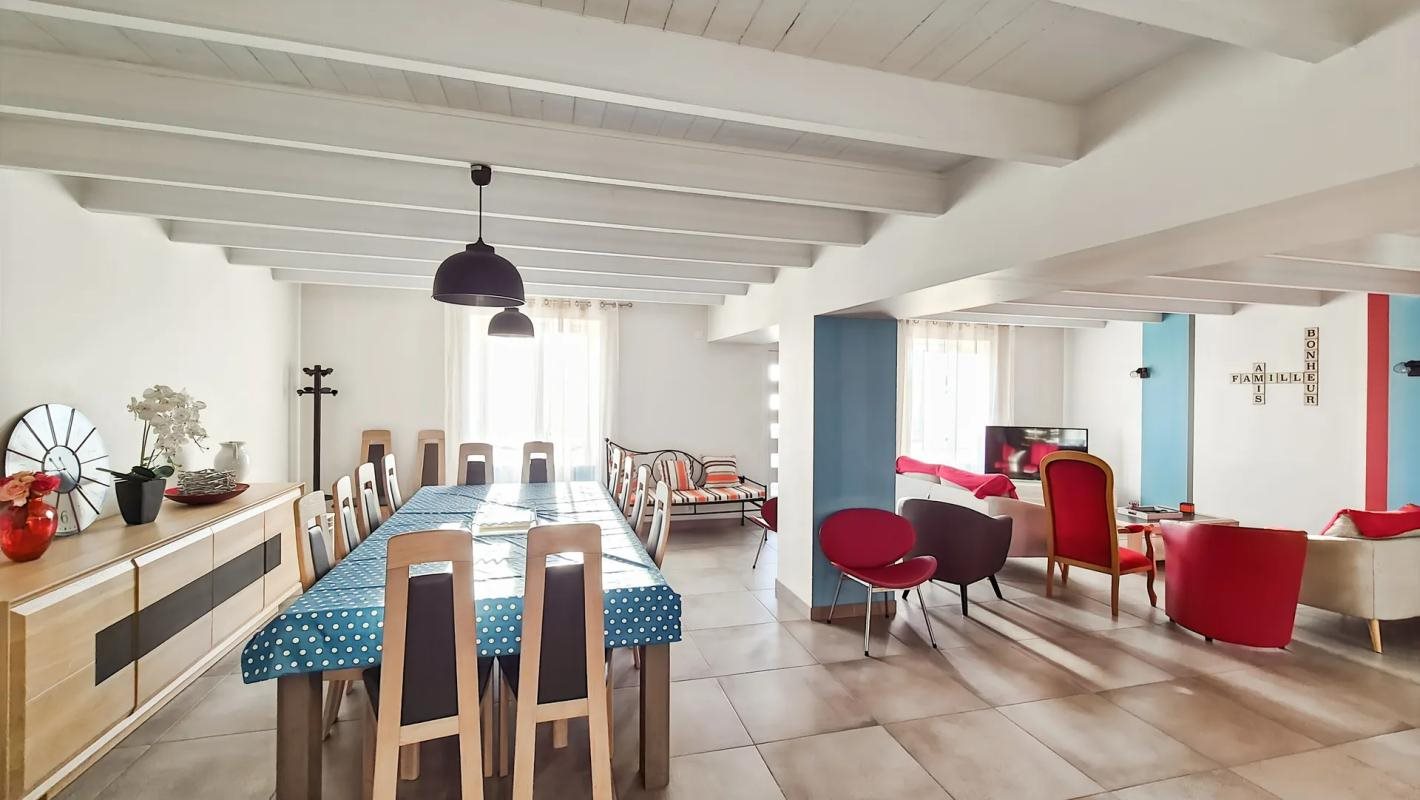 Maison à vendre, 245m², Mervent