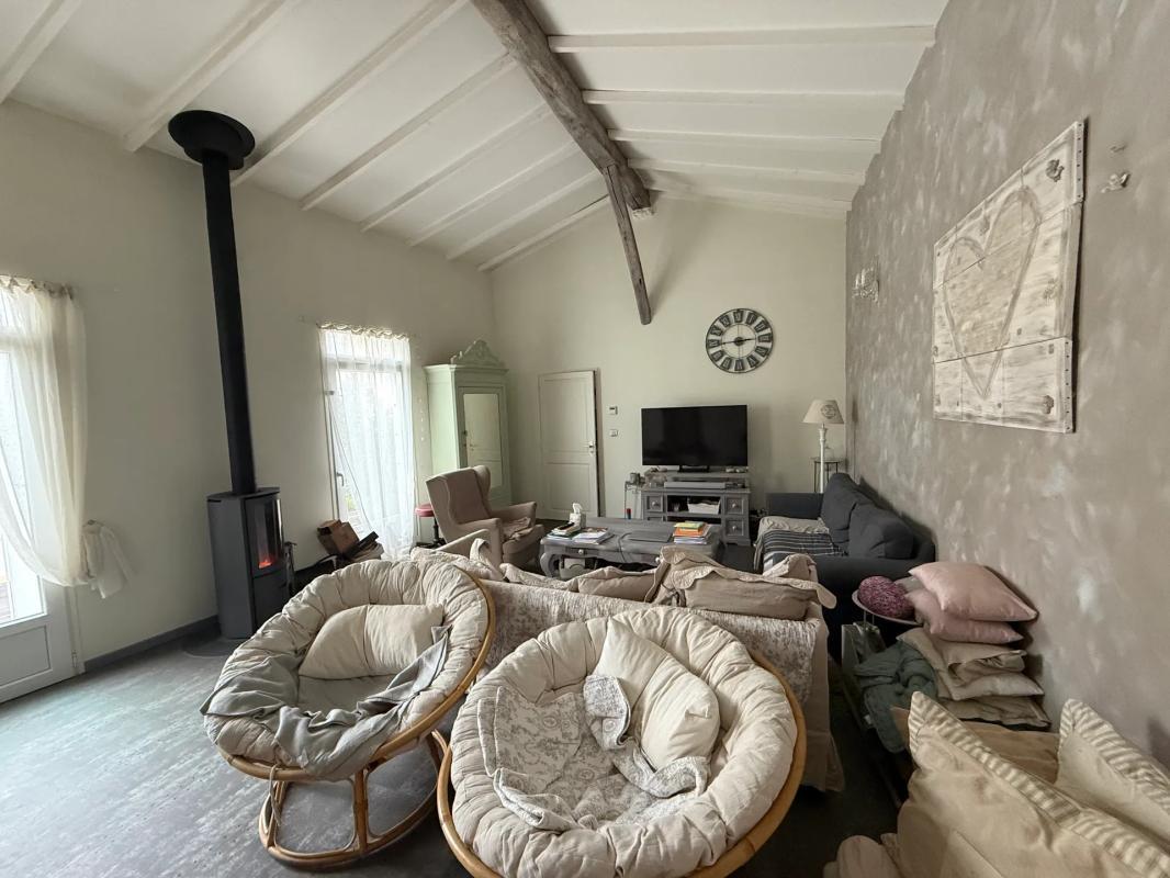 Maison à vendre, 245m², Neuville-de-Poitou