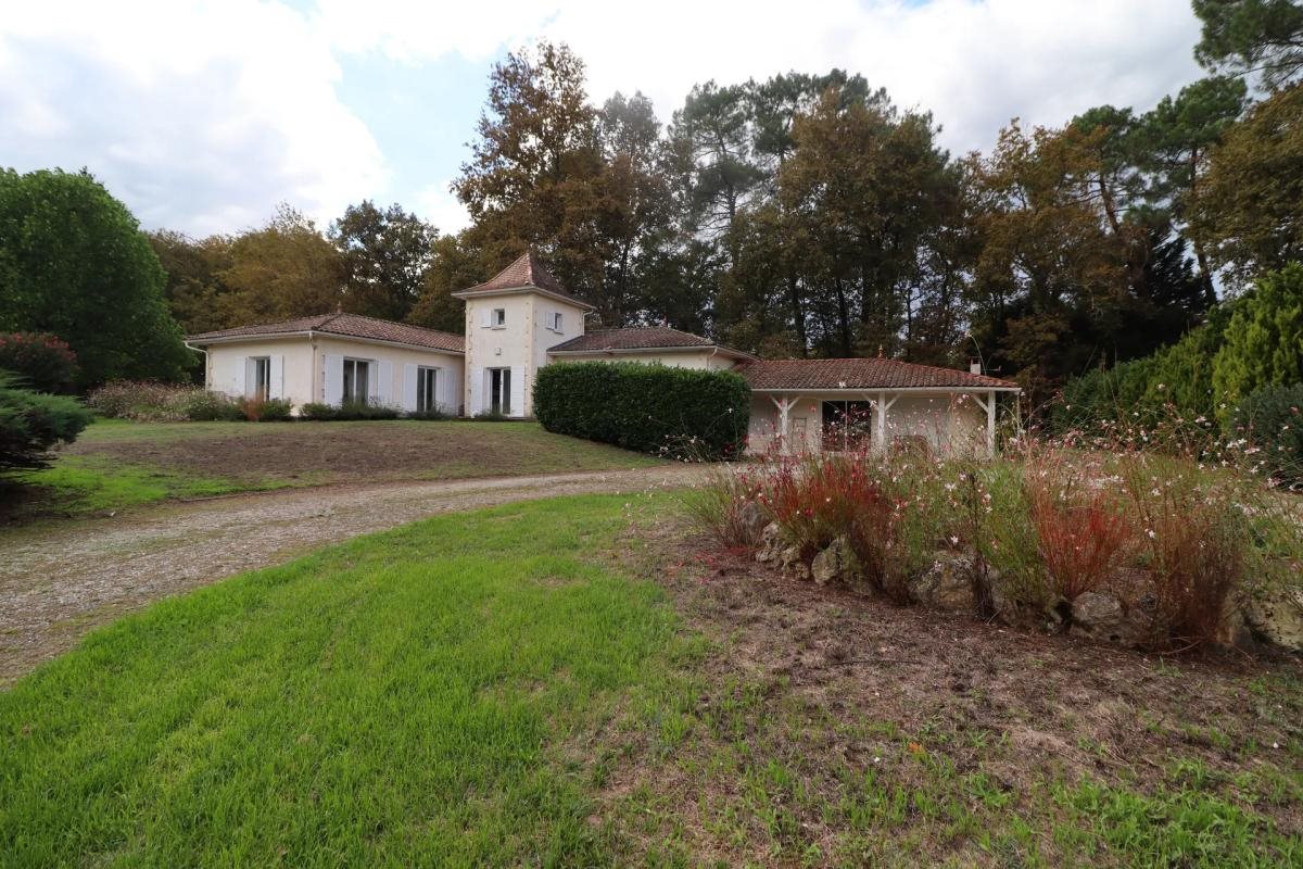 Maison à vendre, 260m², Saint-Michel-de-Rieufret