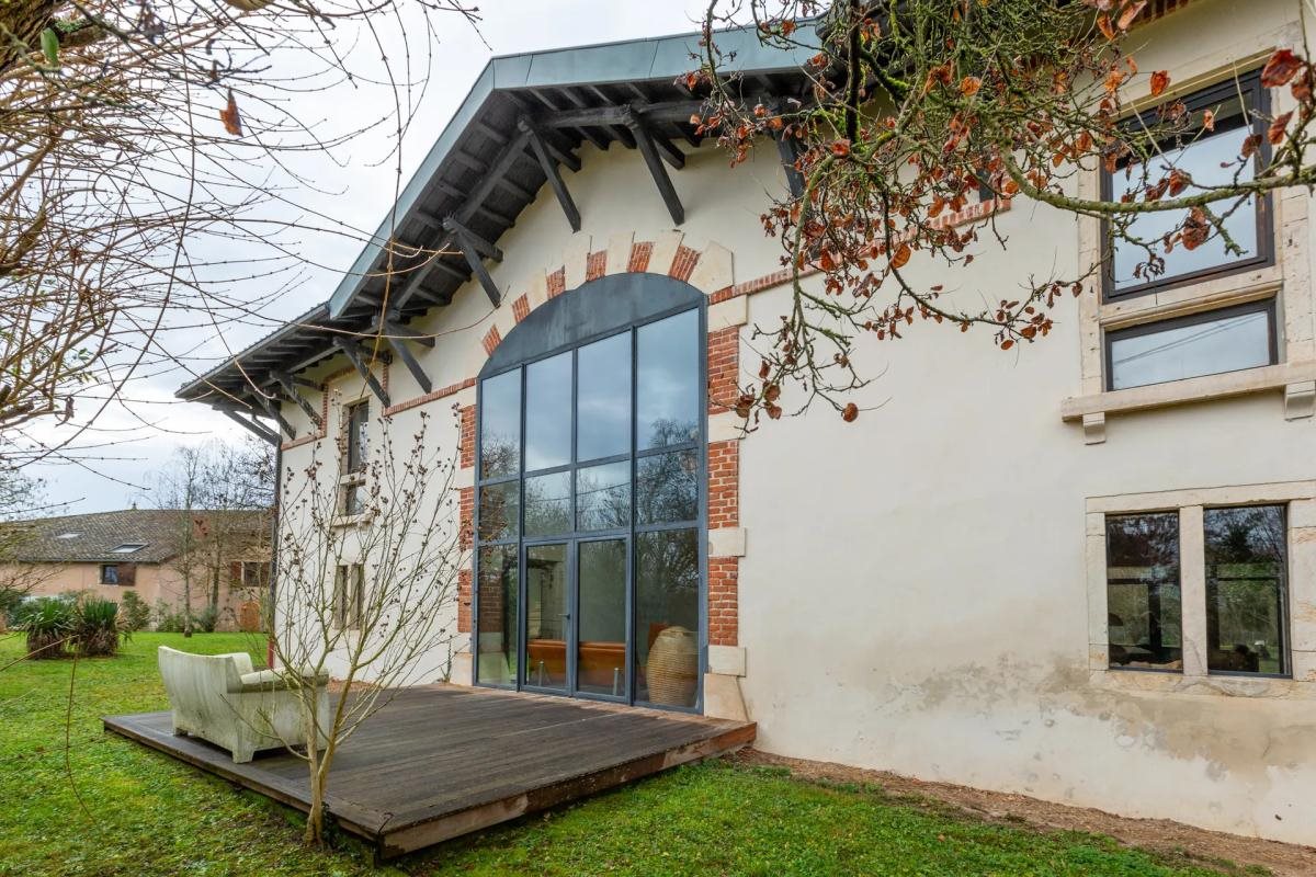 Maison à vendre, 247m², Charentay