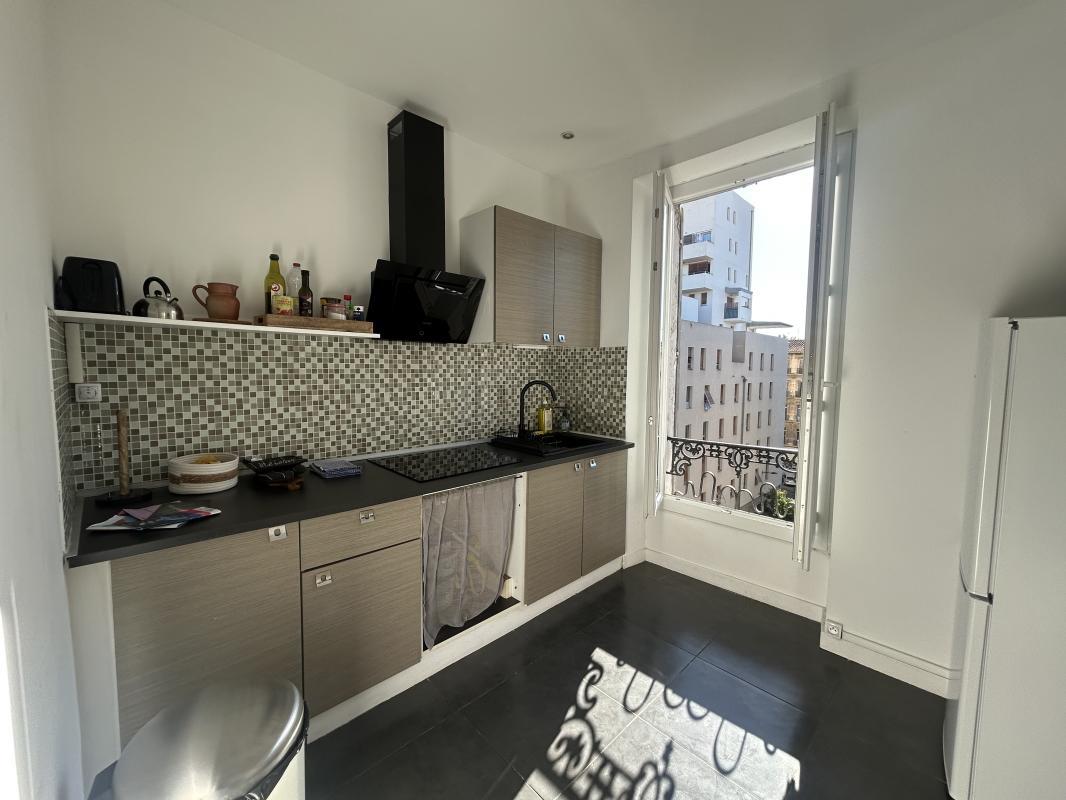 Appartement à louer, 39m², Marseille 3ème