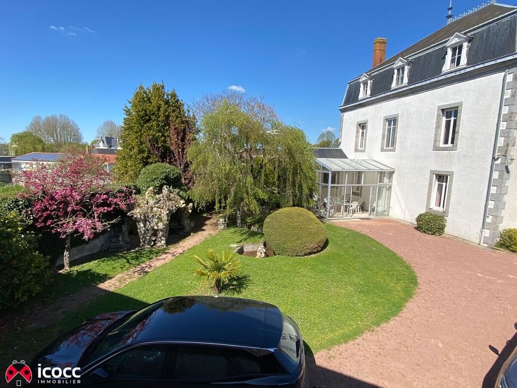 Maison à vendre, 222m², Nueil-les-Aubiers