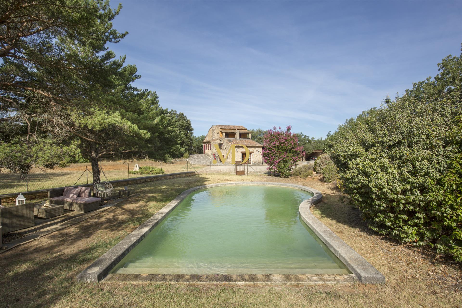 Property of 141m2 to buy in Bonnieux (84)