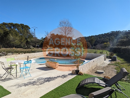 Sillans La Cascade, maison de plain pied, 3 chambres avec garage, piscine, terrain 2.908 m²