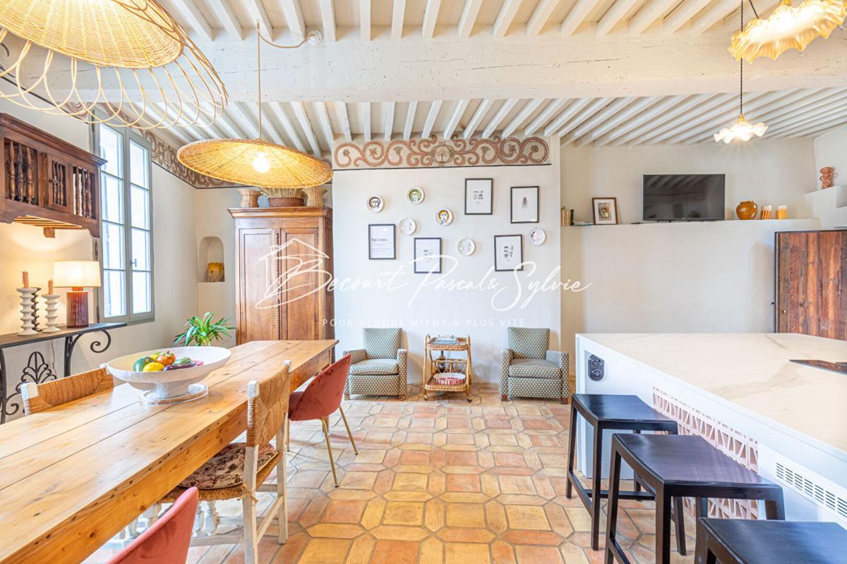Maison à vendre, 203m², Pernes-les-Fontaines