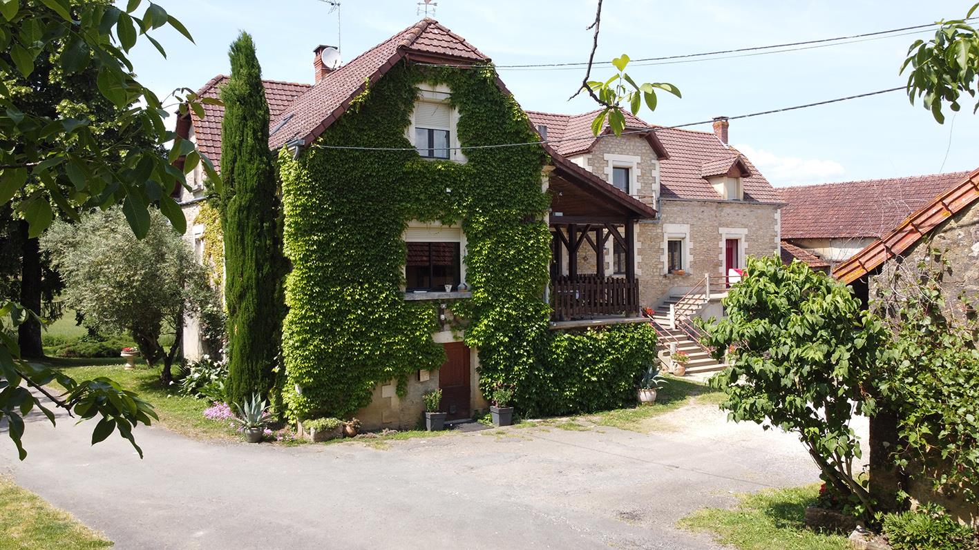Maison Tamnies 9 pièce(s) 231 m2
