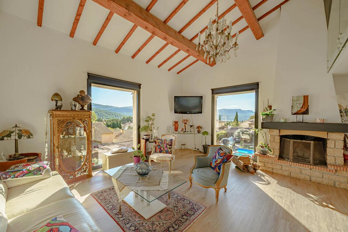 Maison à vendre, 152m², Cuges-les-Pins