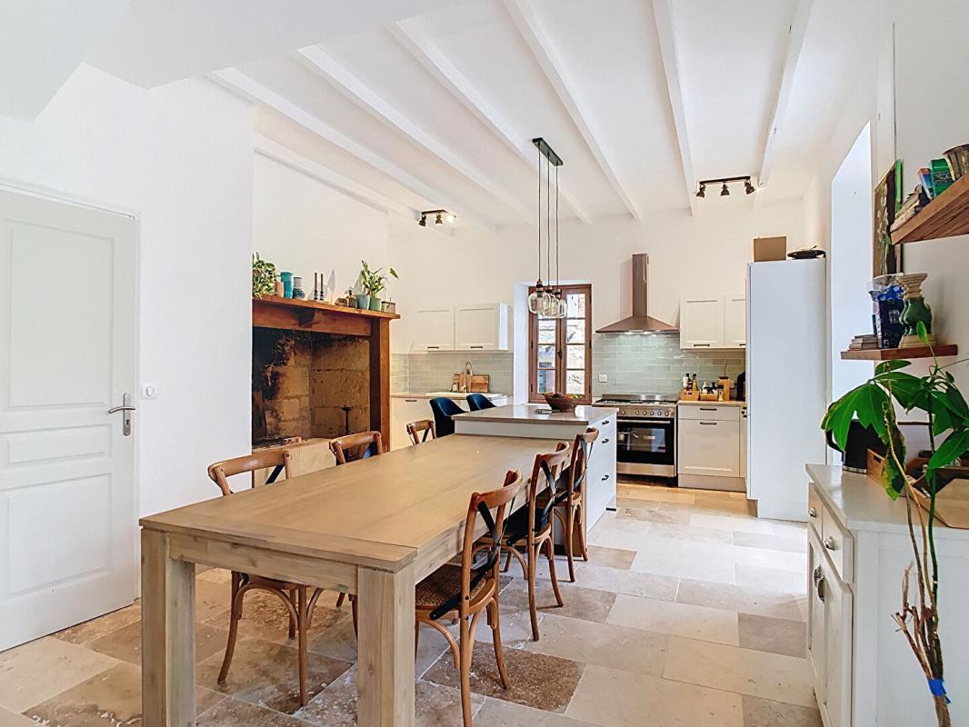 Maison à vendre, 200m², Beynac-et-Cazenac