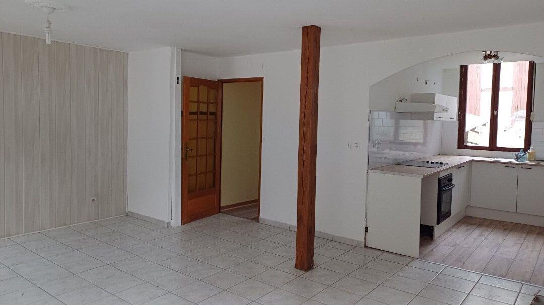 Appartement à louer, 72m², Noyon