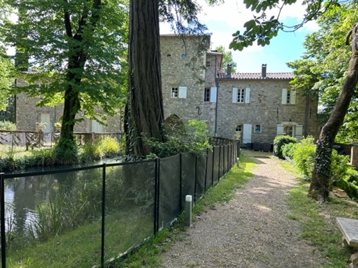 Maison de maitre Xviii -ème 600m² chambres d'hôtes réceptions mariages