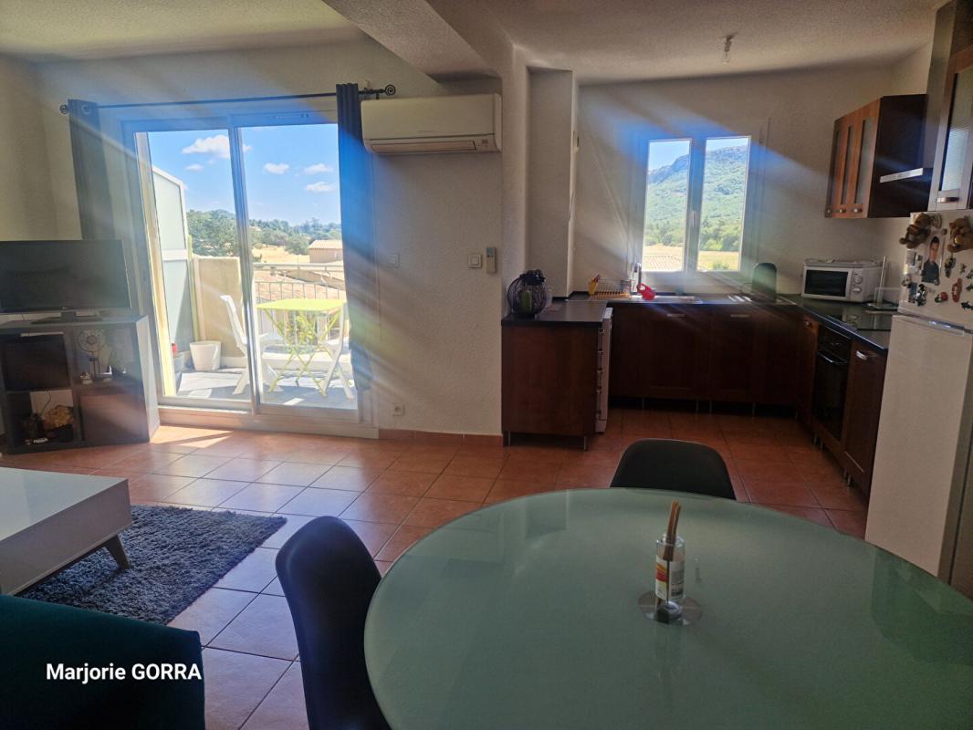 Appartement à vendre, 61m², Plan-d'Aups-Sainte-Baume