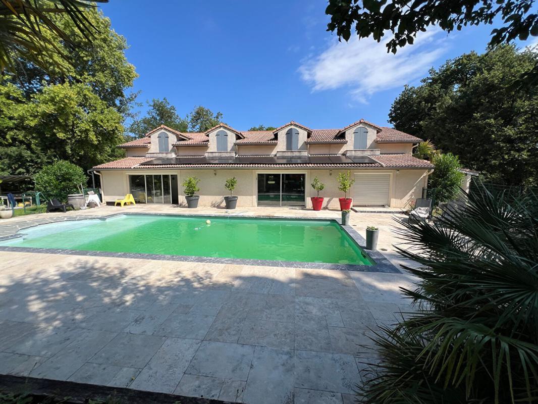 Maison à vendre, 338m², Châteauneuf-sur-Isère