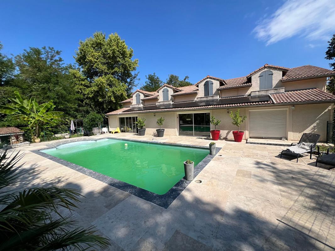 Maison à vendre, 338m², Châteauneuf-sur-Isère