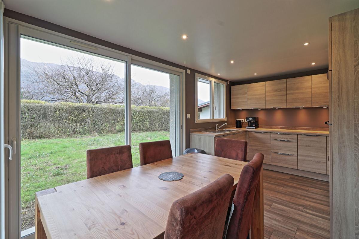 Maison à louer, 174m², Doussard