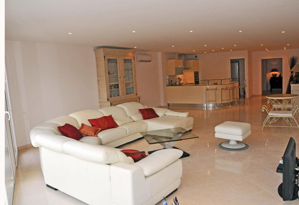 Bandol - 5-room apartment, 140 m2, sea view