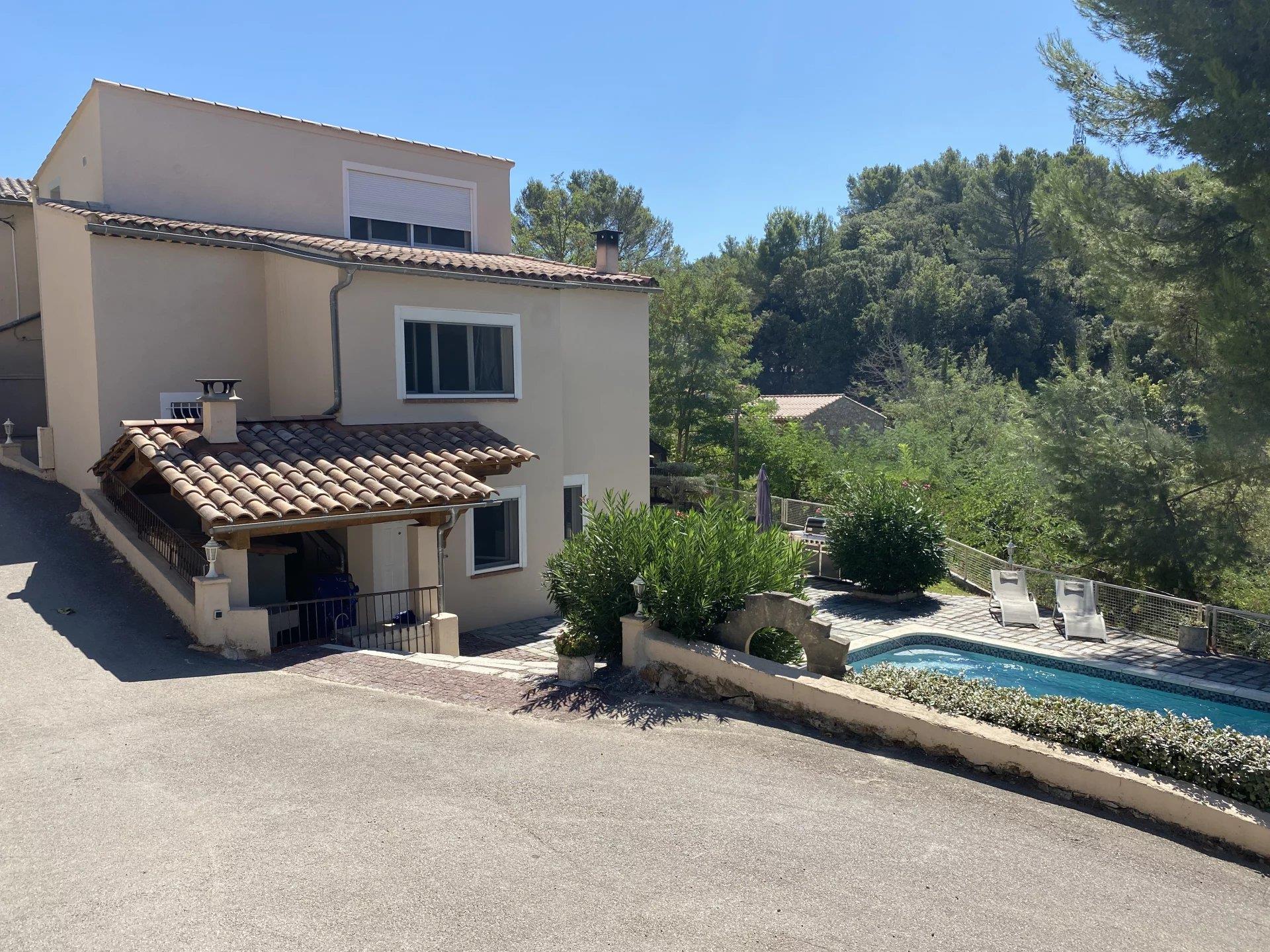 Maison à vendre, 185m², Auriol