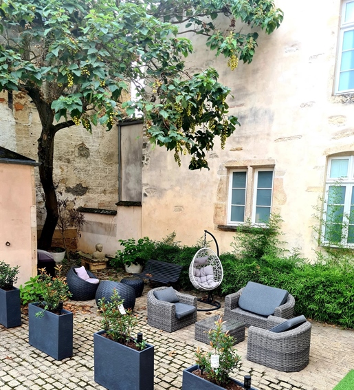 Magnificent apartment in the historic centre of Beaune