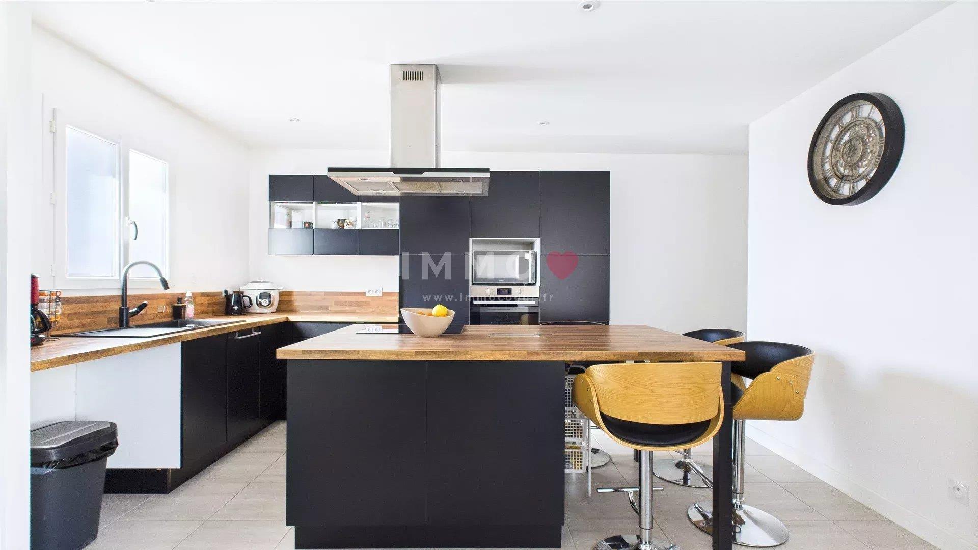 Maison moderne de plain-pied à Périgny de - 97m²