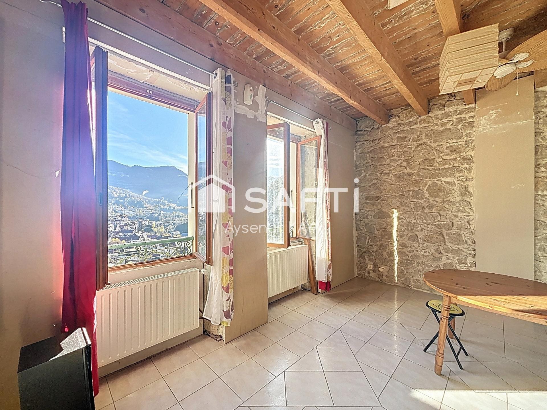 Maison à vendre, 93m², Saint-Claude