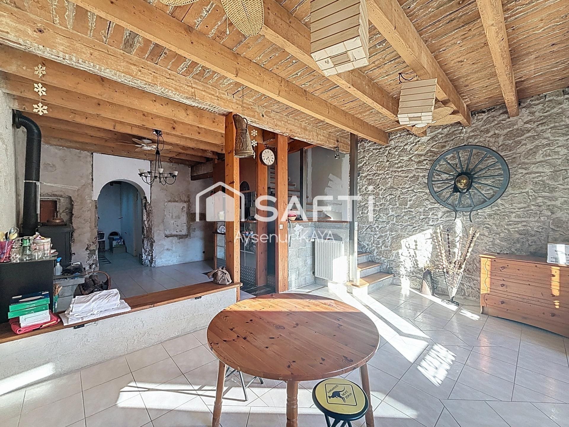 Maison à vendre, 93m², Saint-Claude