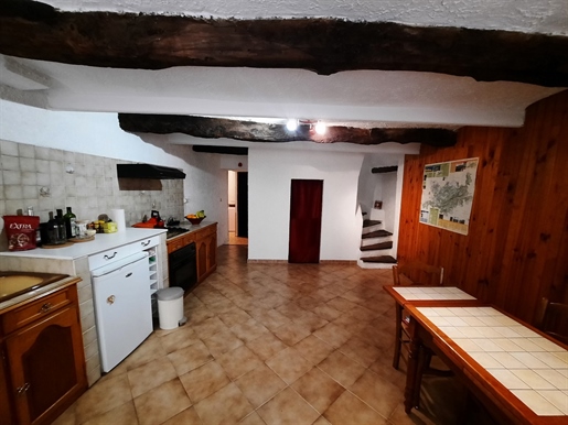 Nice Village House In Very Good Condition With 115 M2 Of Living Space And Possibility To Create A Ro