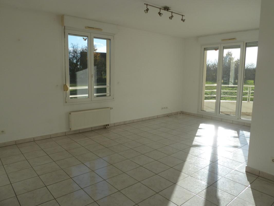 Appartement à louer, 83m², Gries
