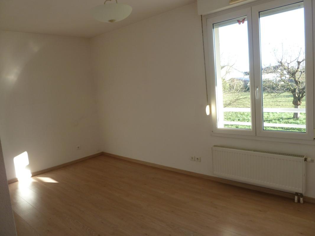 Appartement à louer, 83m², Gries