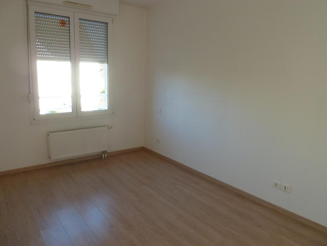 Appartement à louer, 83m², Gries