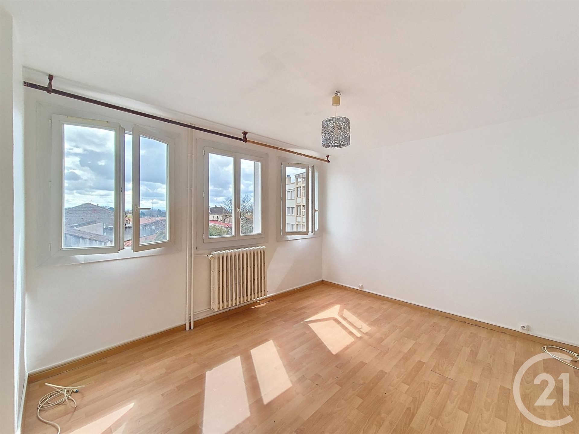 Appartement à louer, 56m², Auterive