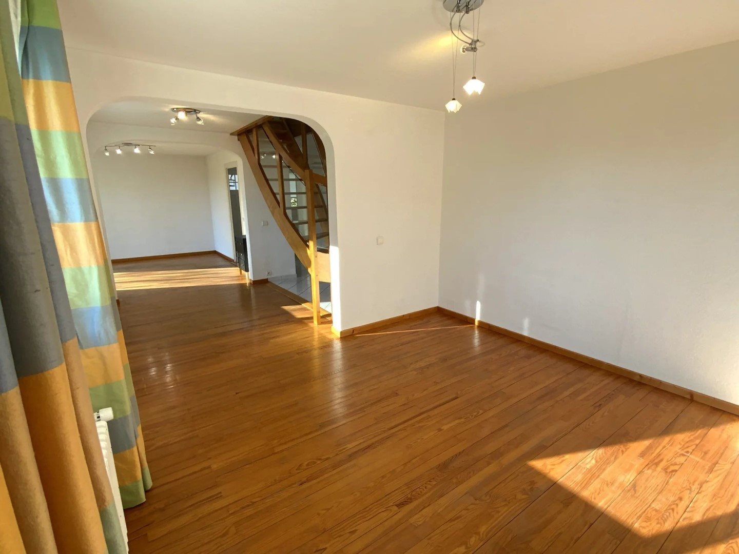 Maison à louer, 136m², Divonne-les-Bains