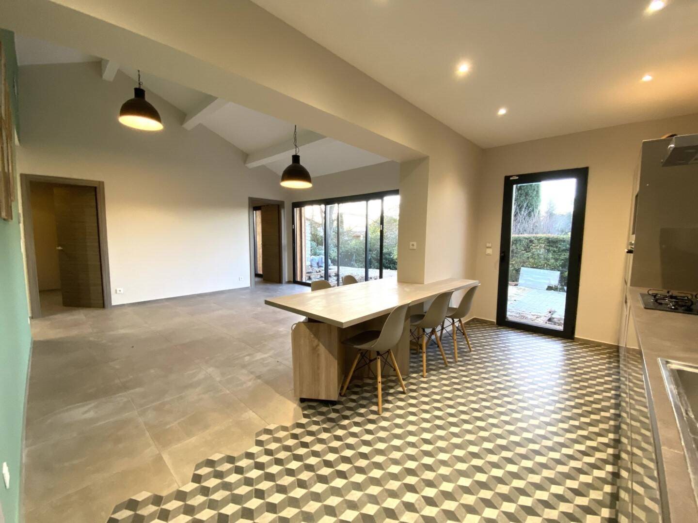 Maison à louer, 70m², Aix-en-Provence