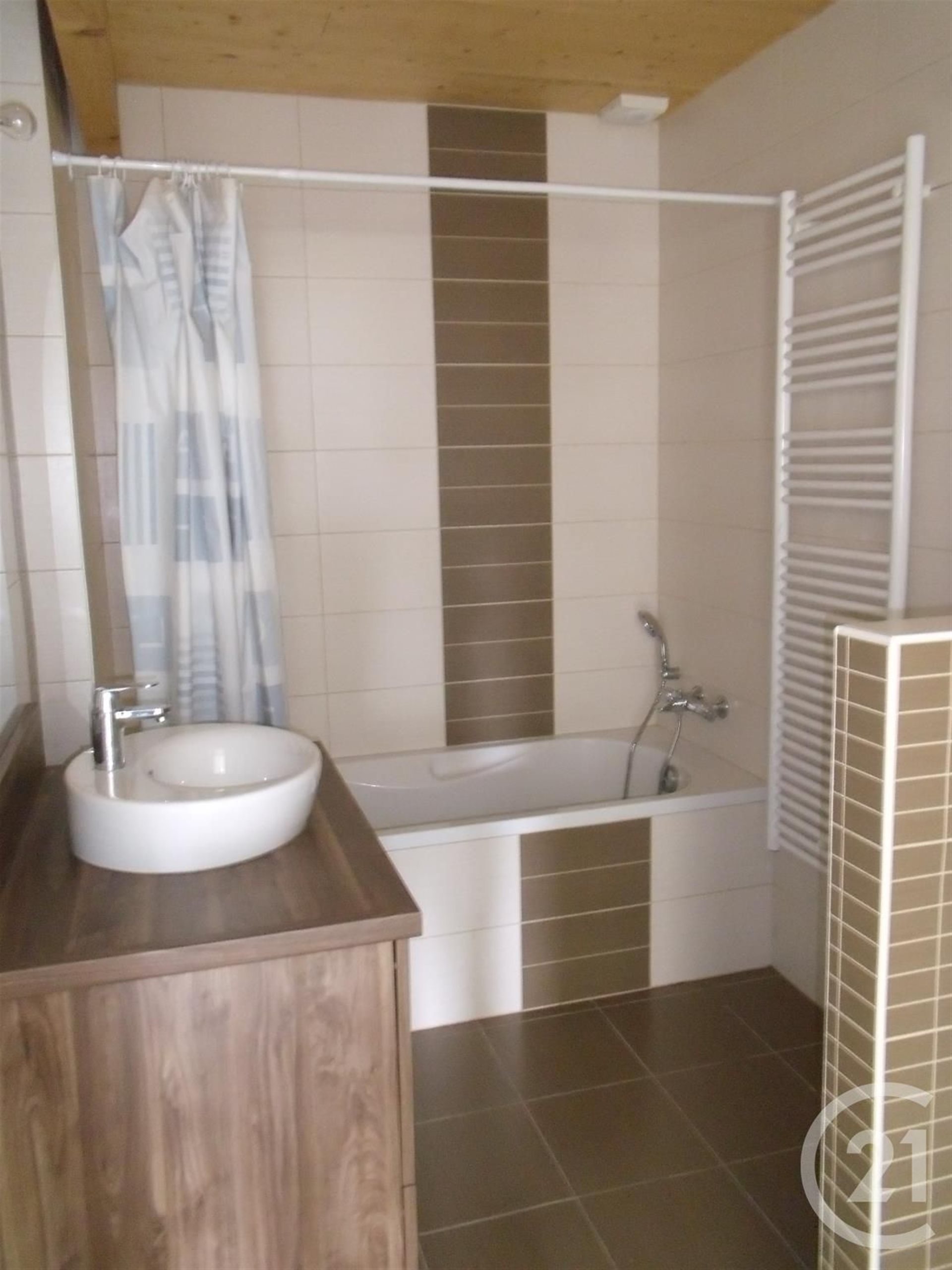 Appartement à louer, 66m², Les Fins